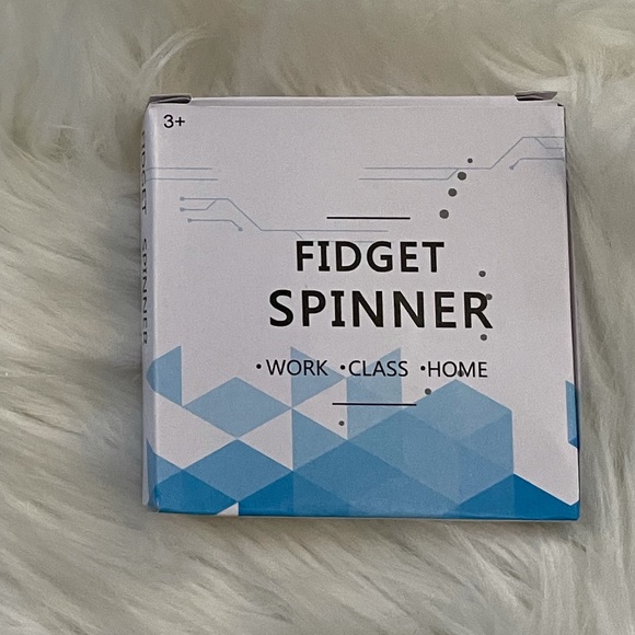 Green Fidget Hand Spinner - Picture 4 of 4